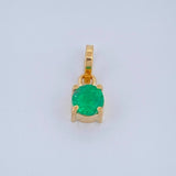 Round Emerald Pendant 43Pts 0.45gr / 1/2 in / 18K Yellow Gold %