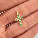 Cross with Emerald Spheres Pendant 20Pts 1.15gr / 3/4 in / 18K Yellow Gold %