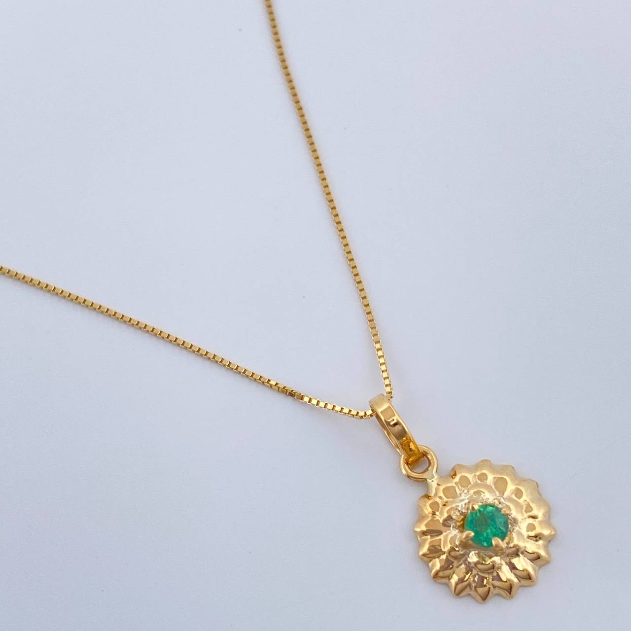 Set Veneciana + Girasol Esmeralda 07pts 1.55gr / 19 3/4 in / 0.3mm Oro Amarillo 18K &