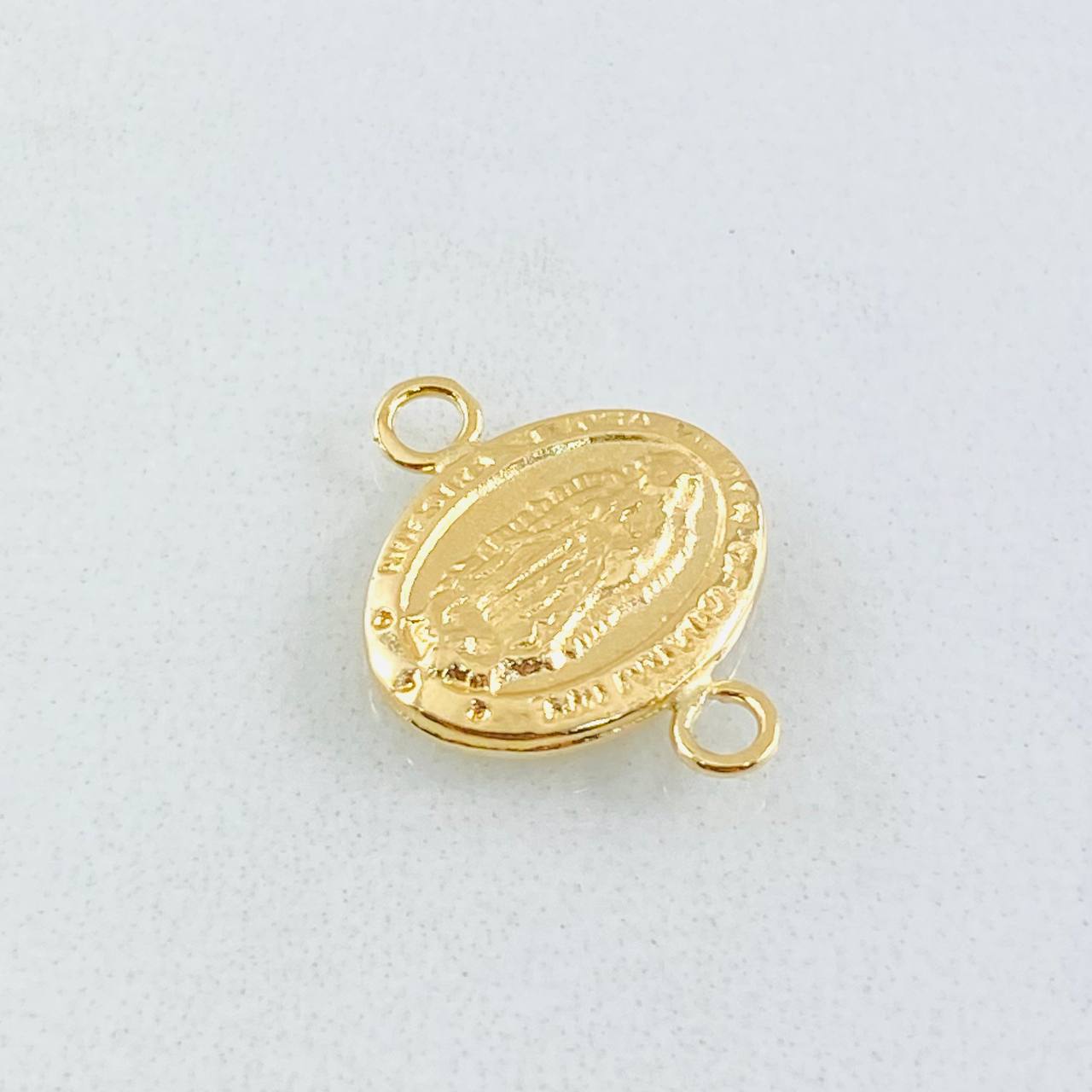 Herraje Virgen Guadalupe Ovalo 0.45gr / 1/2 in / Oro Amarillo 18K ©