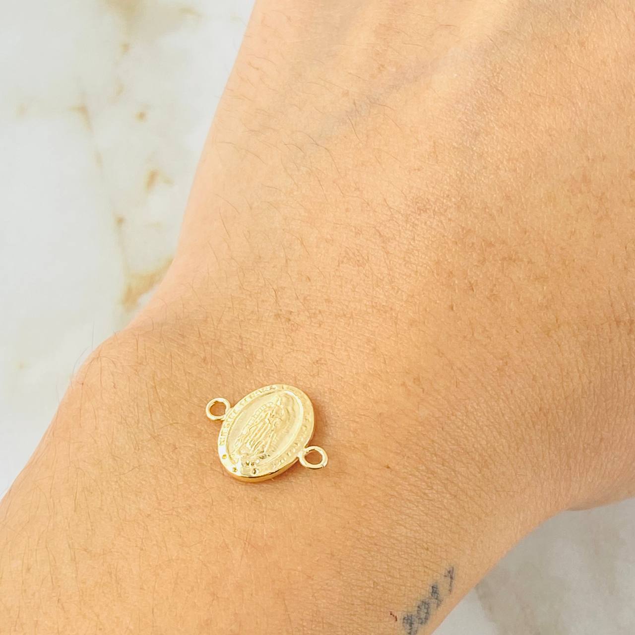 Charm Virgin Guadalupe Oval 0.5gr / 1/2 in / 18K Gold