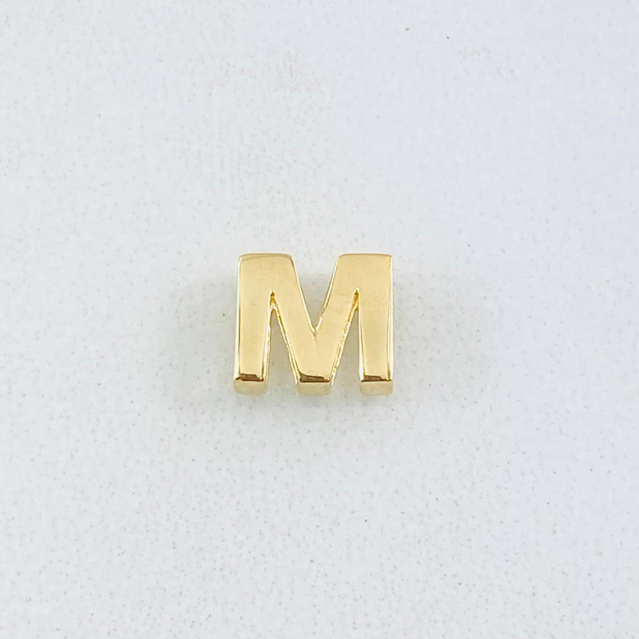 Herraje Letra M 0.4gr / 1/4 in / Oro Amarillo 18K