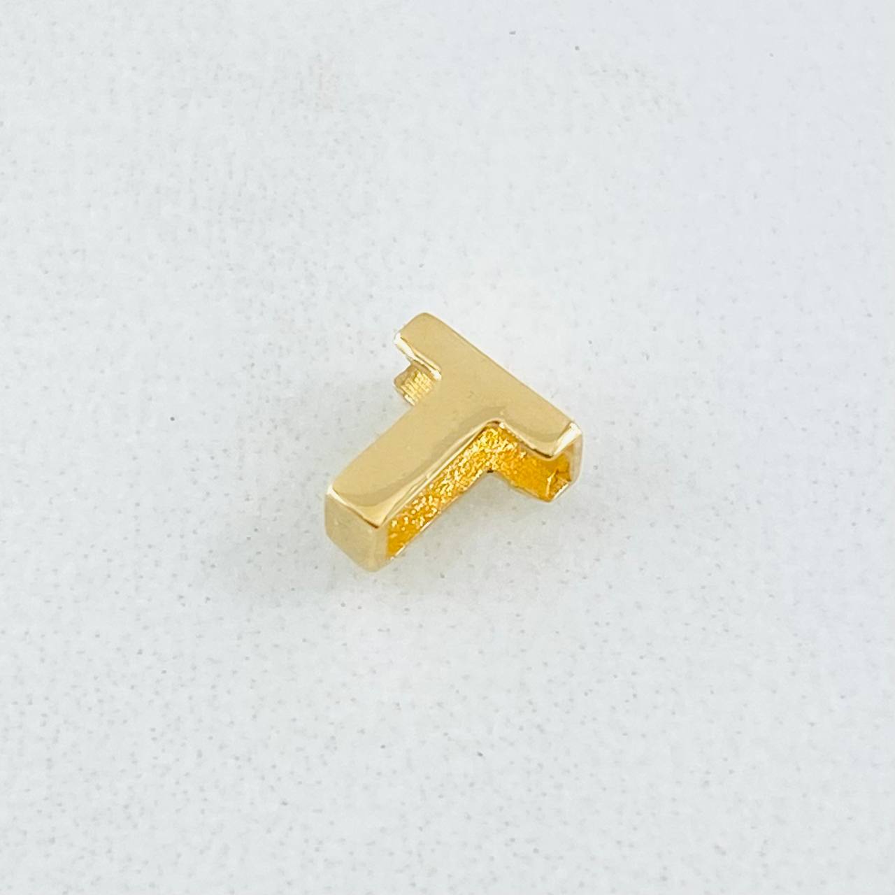 Herraje Letra T 0.3gr / 1/4 in / Oro Amarillo 18K
