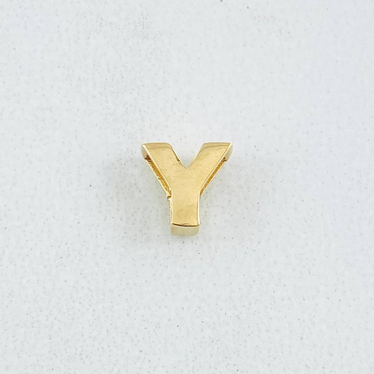 Herraje Letra Y 0.25gr / 1/4 in / Oro Amarillo 18K