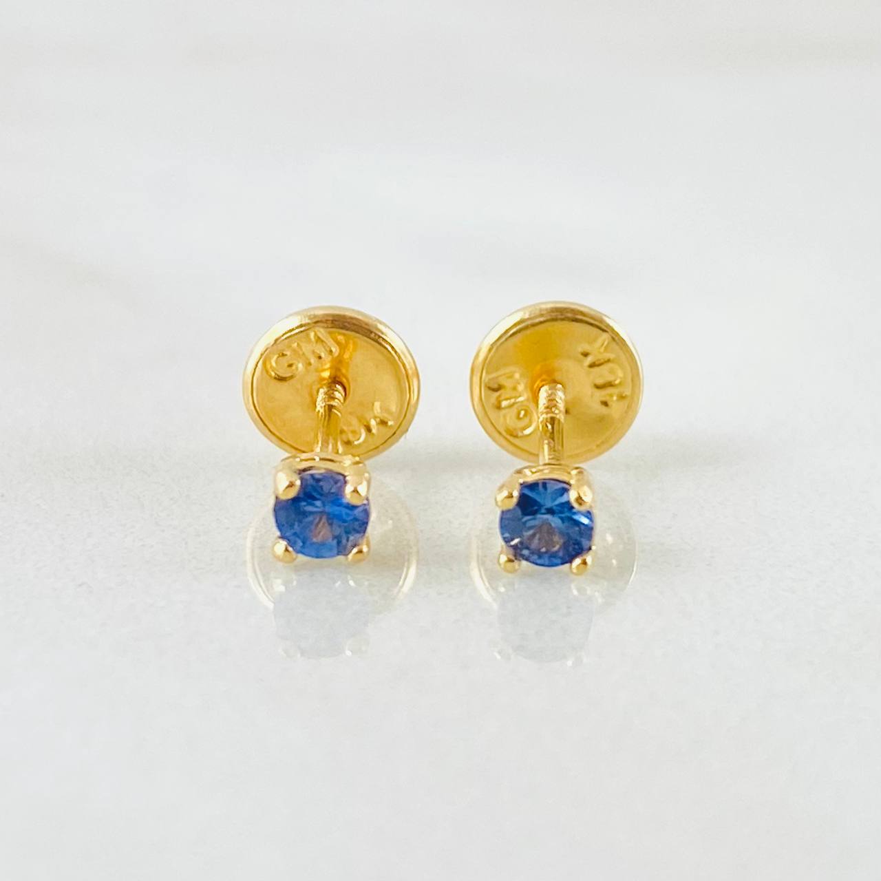 Topos Piedra Cuatro Garras Zafiros 15pts 0.6gr / Oro Amarillo 18K ©