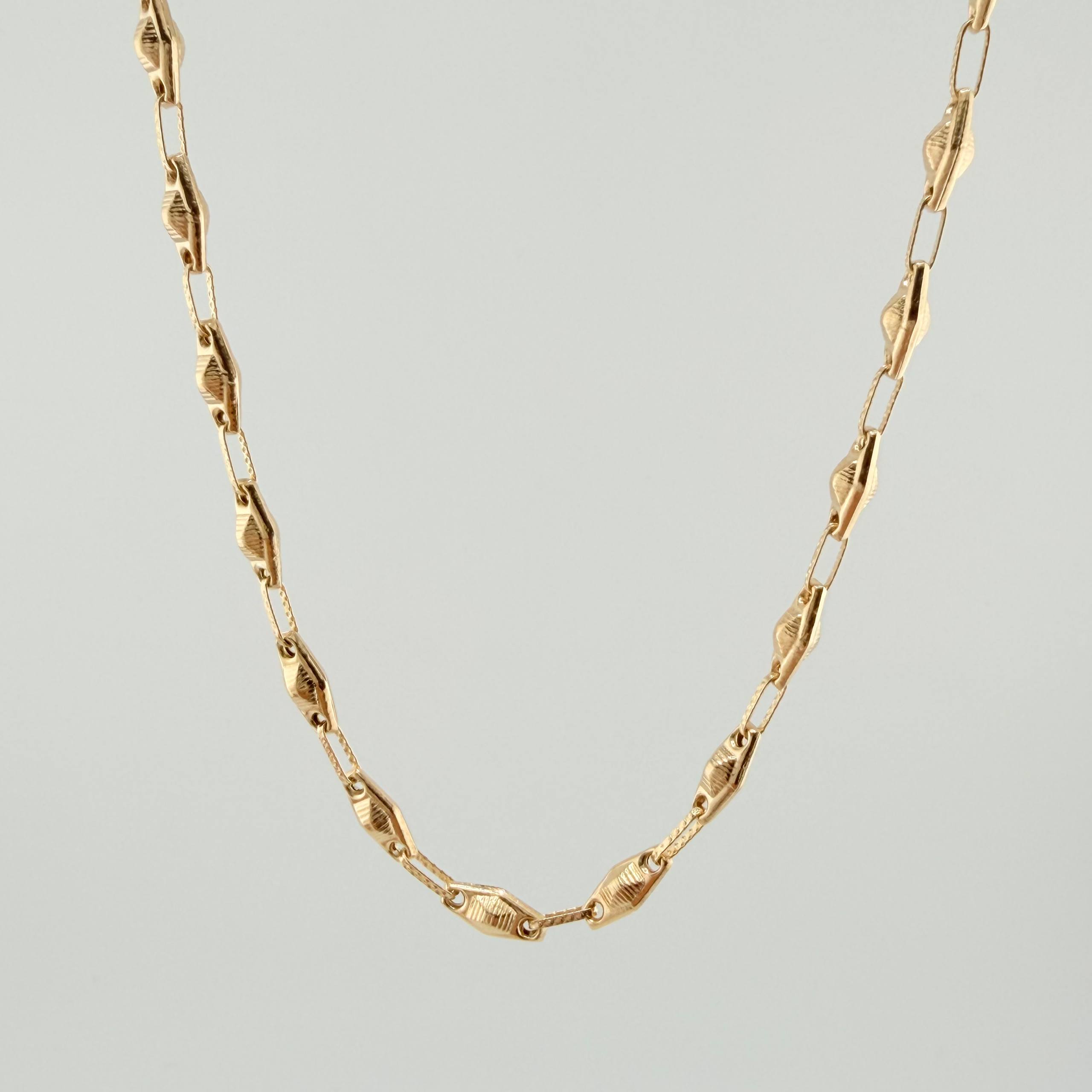 Cadena Rustica Rombo Abultado 11.6gr / 23 1/2 in / 4.5mm Oro Amarillo 18K