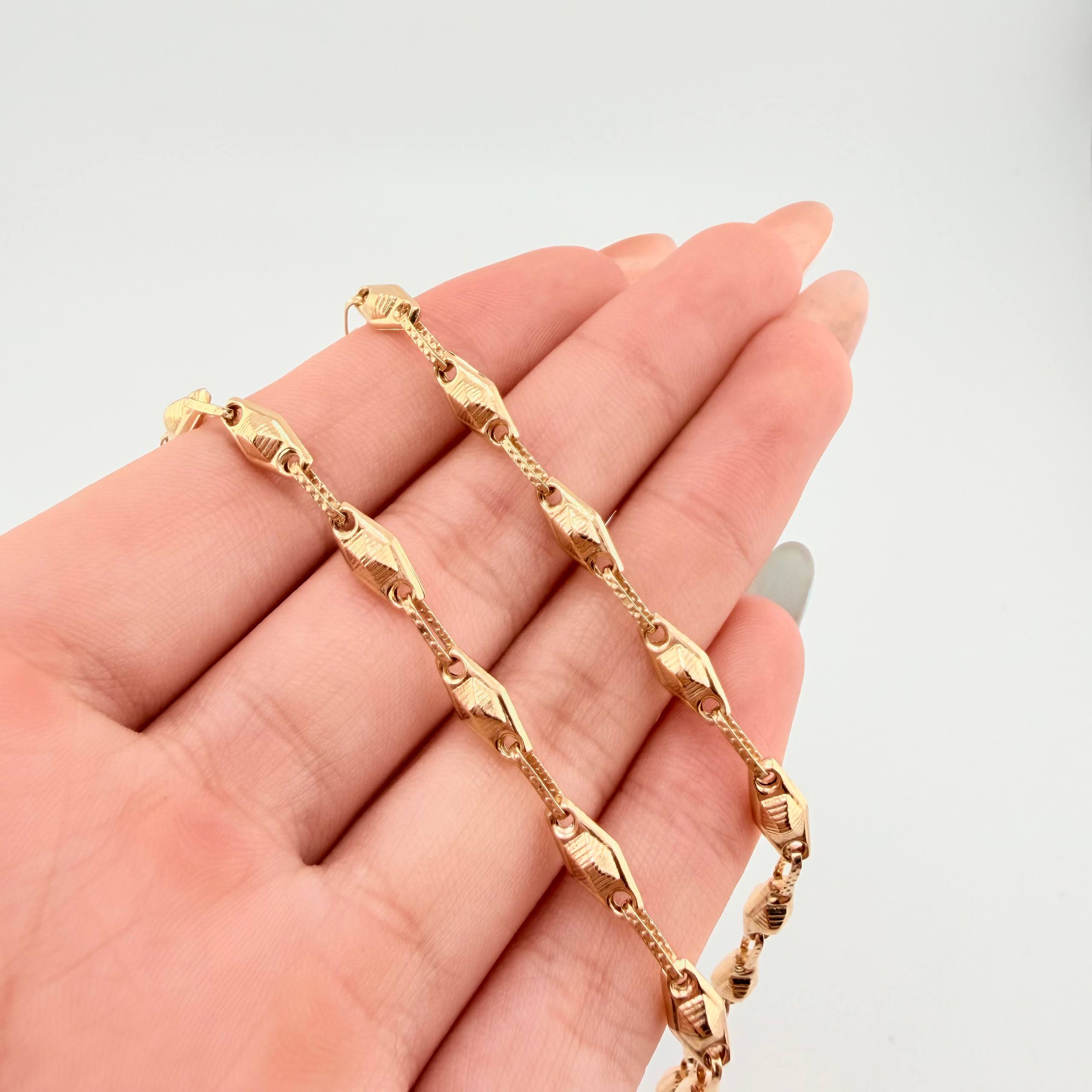 Cadena Rustica Rombo Abultado 11.6gr / 23 1/2 in / 4.5mm Oro Amarillo 18K