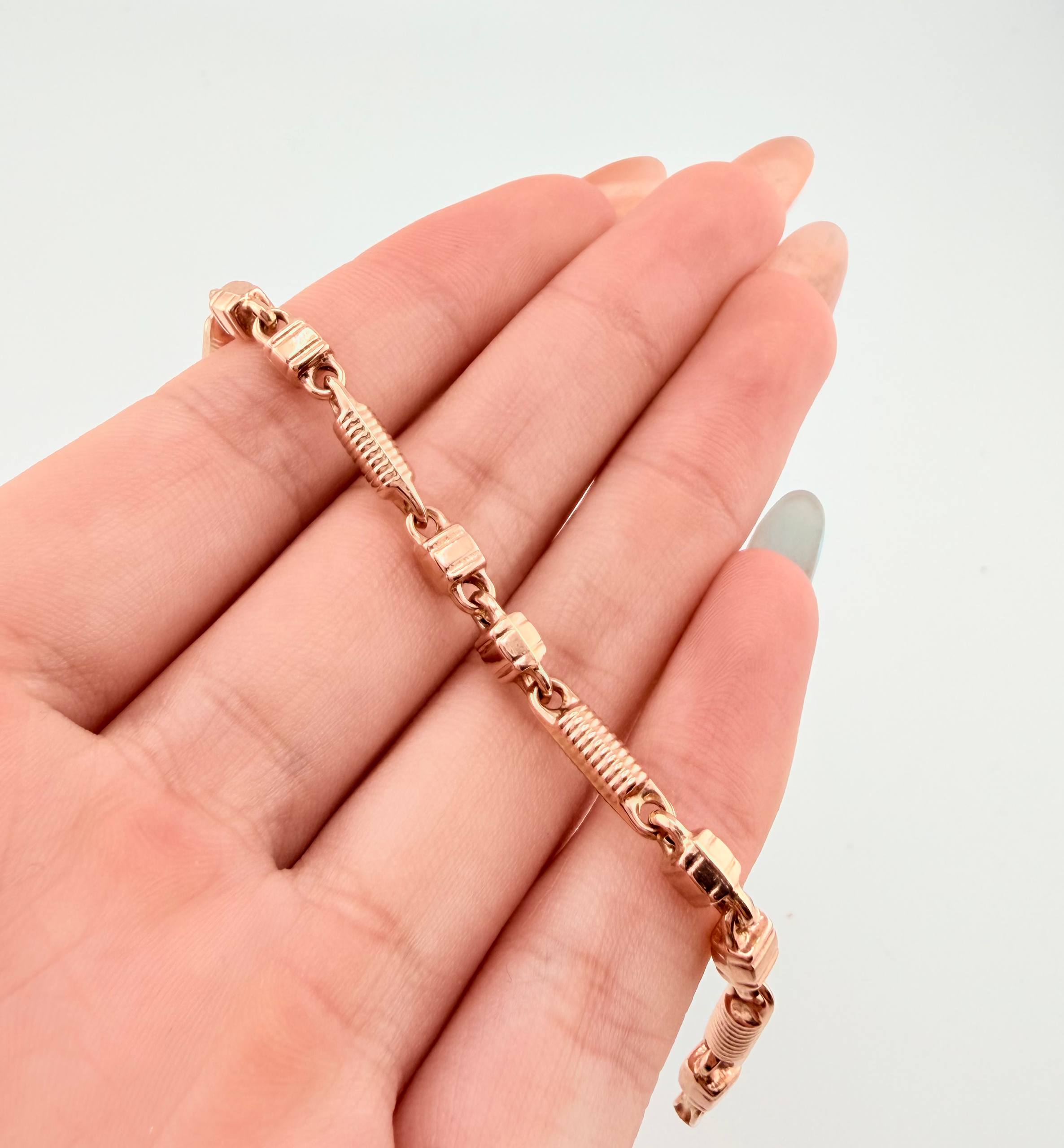 Pulso Rustico Barril Rayado 5.05gr / 7 in / 3.7mm Oro Rosa 18K