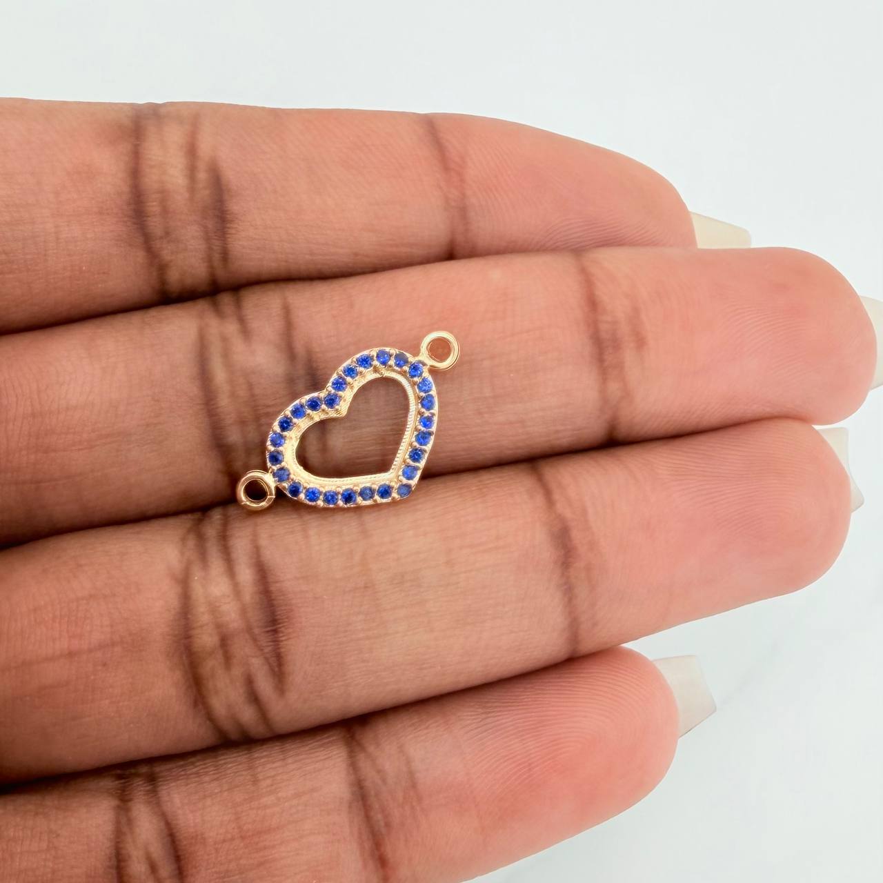 Charm Heart Silhouette 0.8 g / 3/4 in 18K Yellow Gold