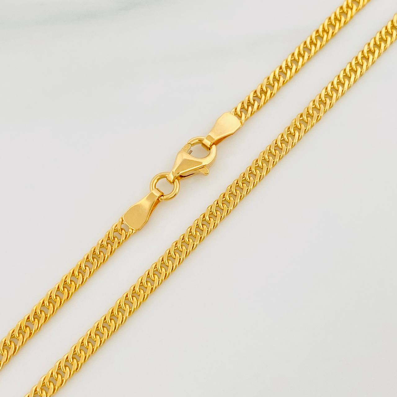 Cadena Cubana Tibetana 5.5g / 24 in / 2.71mm Oro Amarillo 18K