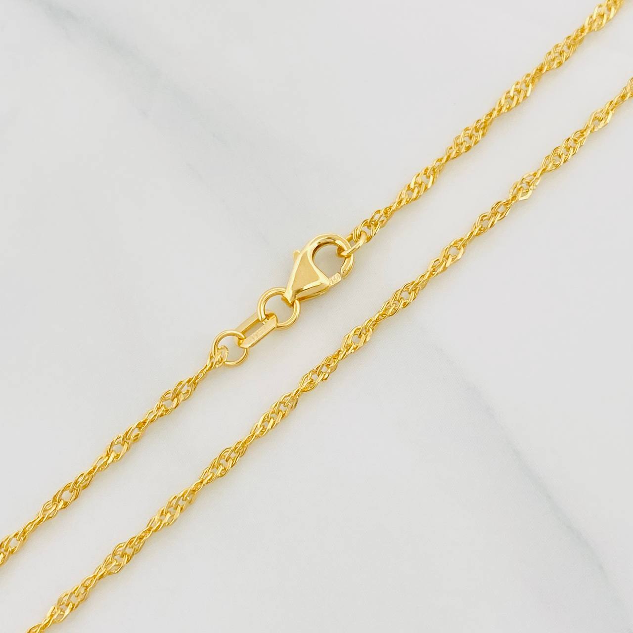Cadena Singapur 1.55g / 20 in / 1.53mm Oro Amarillo 18K