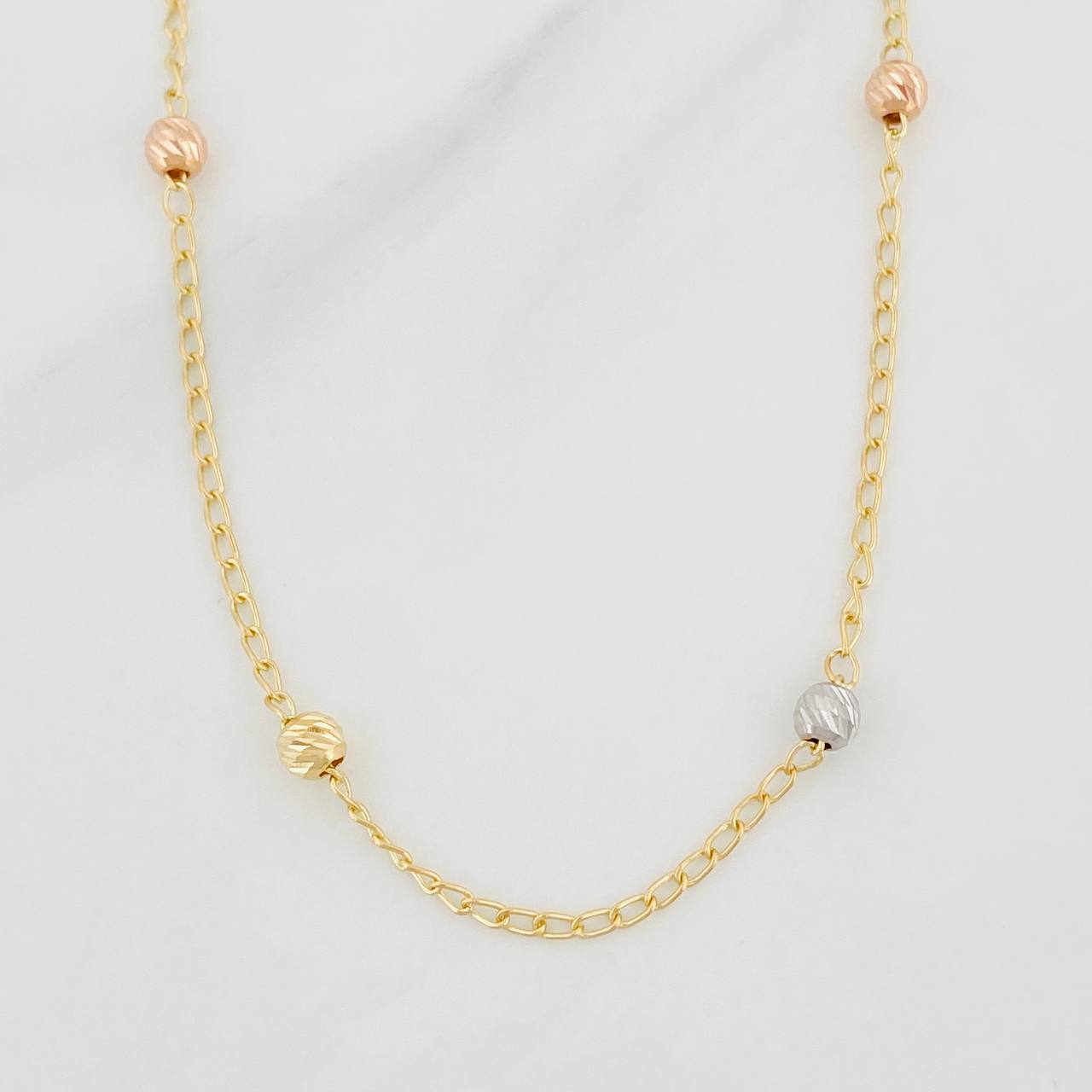 Cadena Espiga 3.15g / 16 in / 1.6mm Tres Oros 18K