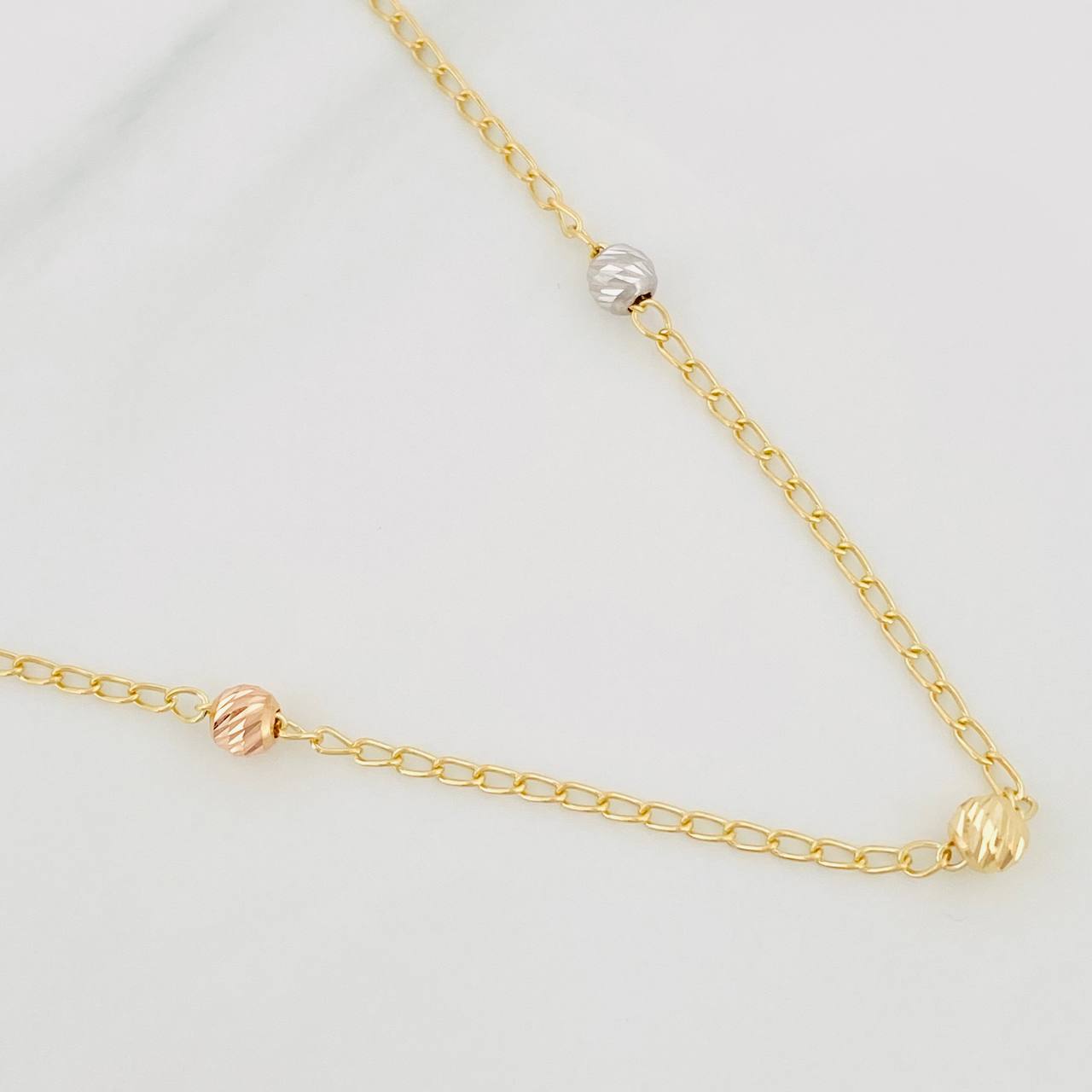 Cadena Espiga 3.15g / 16 in / 1.6mm Tres Oros 18K
