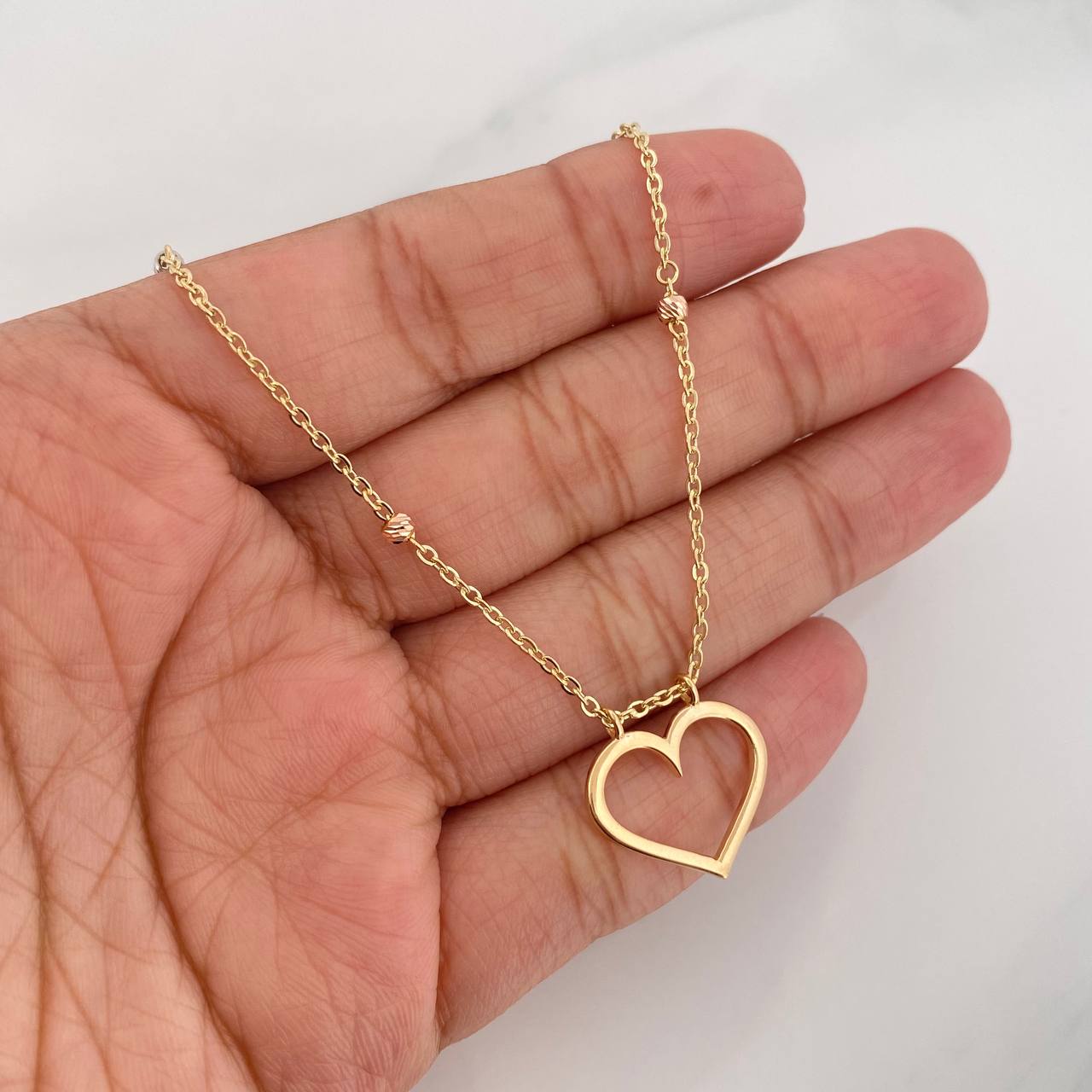 Cadena Aro Seguido Corazon 4.1g / 18 in / 1.32mm Tres Oros 18K