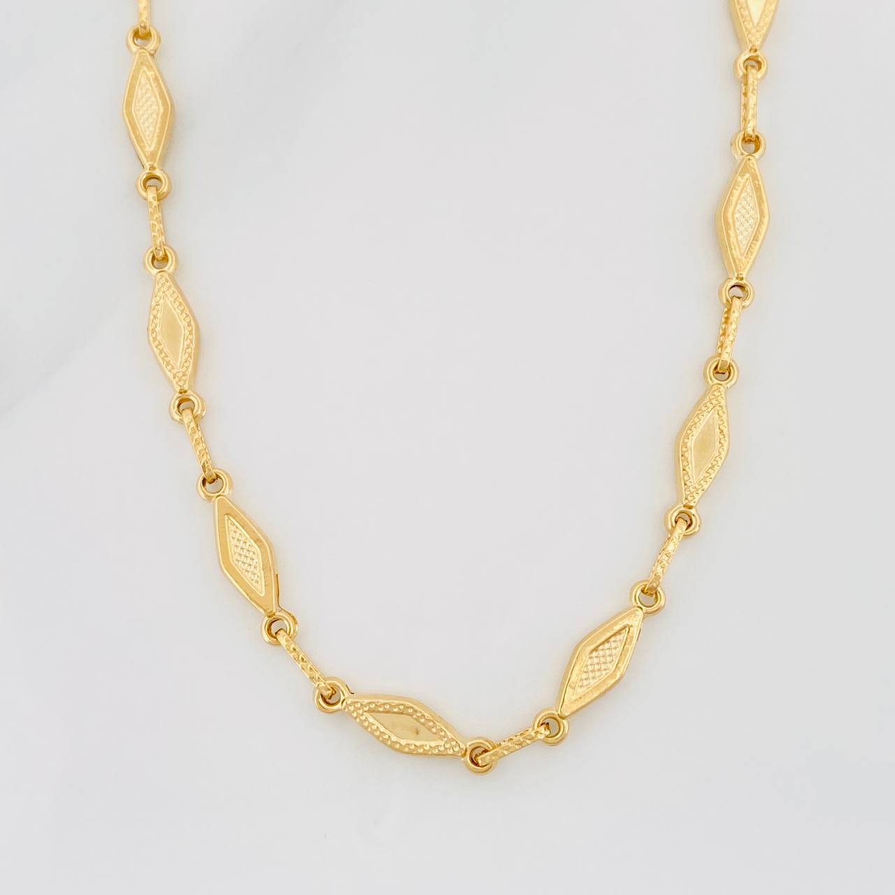 Cadena Rustica Rombos 8.2g / 18 in / 4.16mm Oro Amarillo 18K