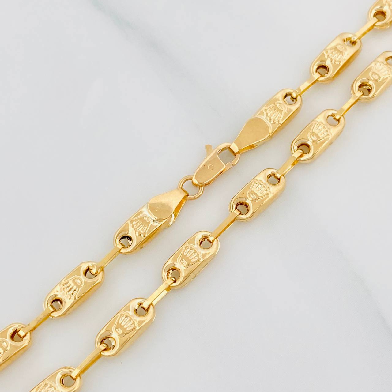 Cadena Rustica Corona 11.15g / 24 in / 4.47mm Oro Amarillo 18K