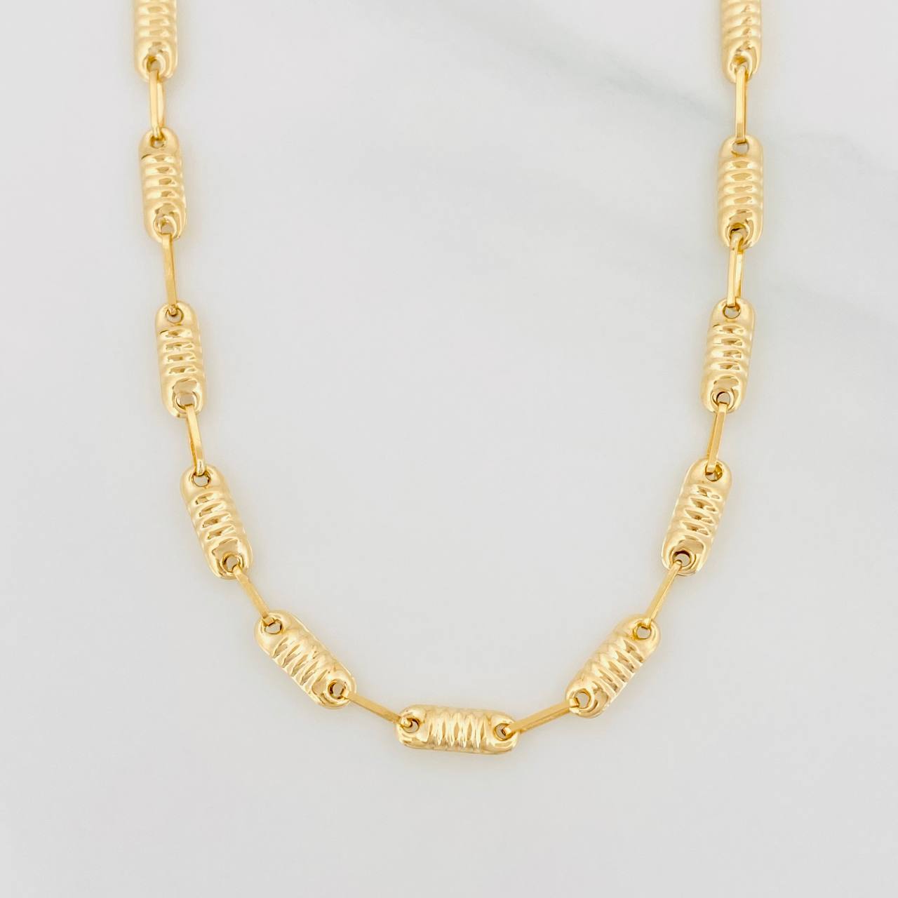 Cadena Rustica Cilindro 7.5g / 20 in / 3.17mm Oro Amarillo 18K