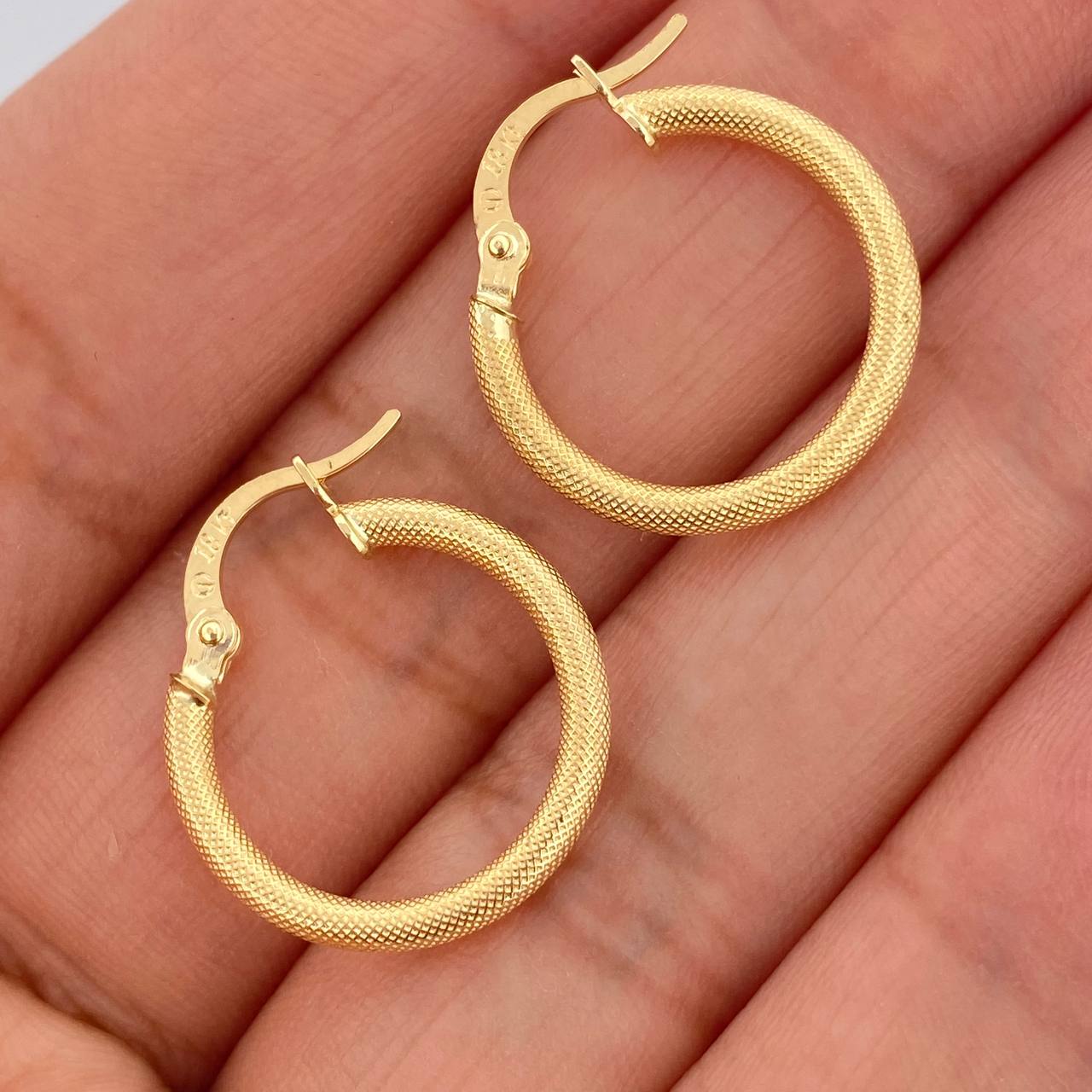 Tefi Hoop Earrings 1.4gr / 3/4 in / 18K Gold