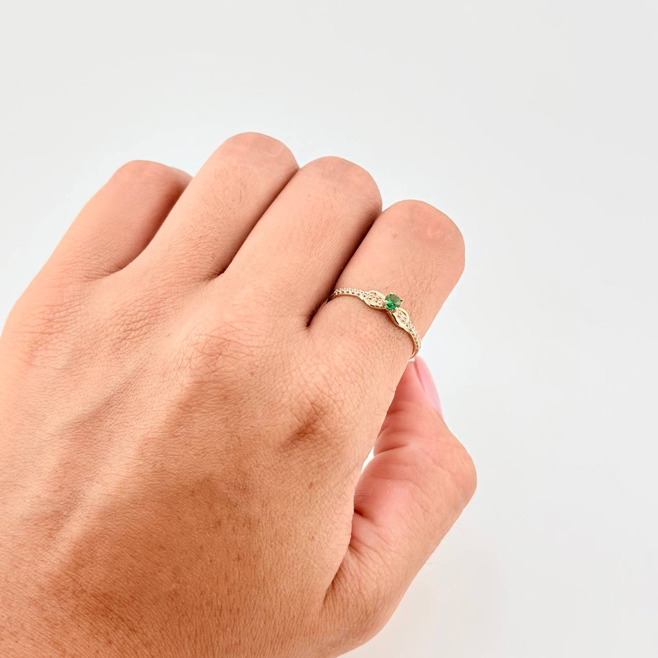 Anillo Solitario Moño 1.1g / T7 1/4 Oro Amarillo 18K