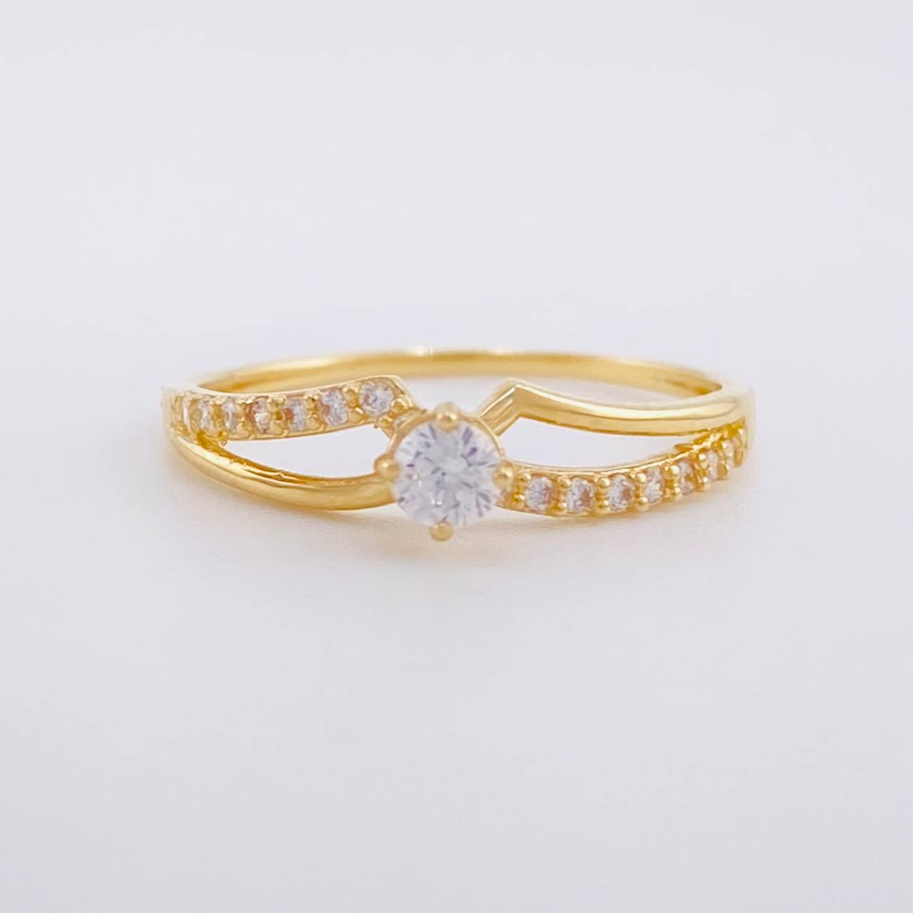 Dense Bows Ring 1.2g / T5 Yellow Gold 18K