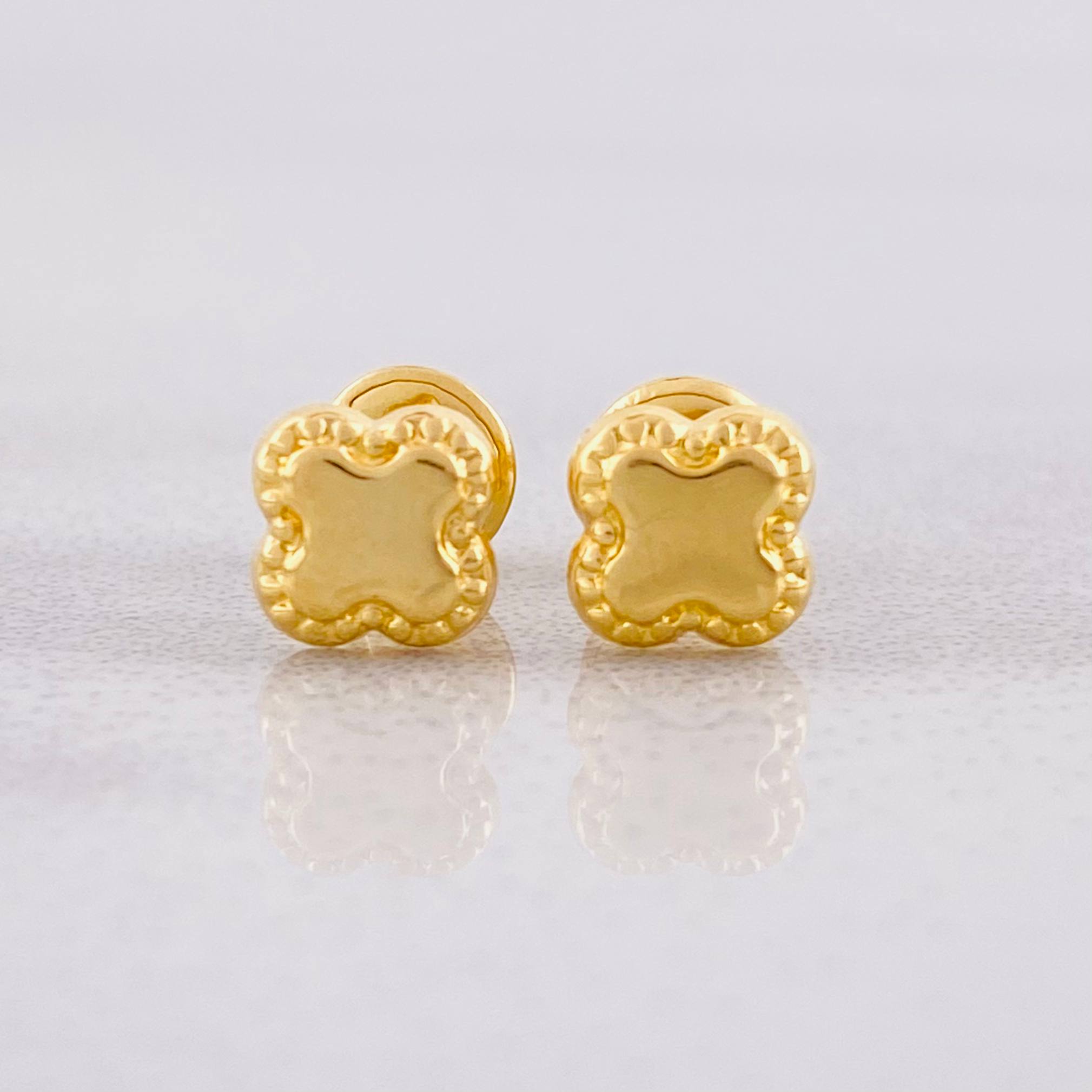 Topos Trebol 0.45g / in / 6mm Oro Amarillo 18K