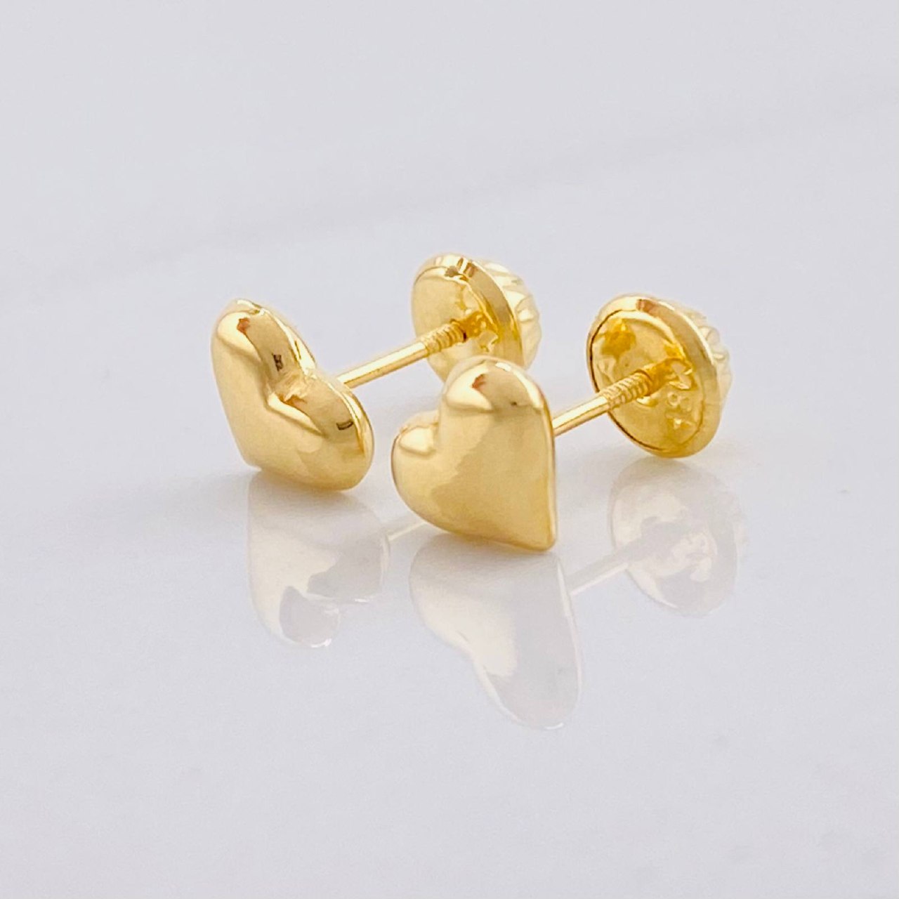 Topos Corazón 0.6g / in / 5.9mm Oro Amarillo 18K