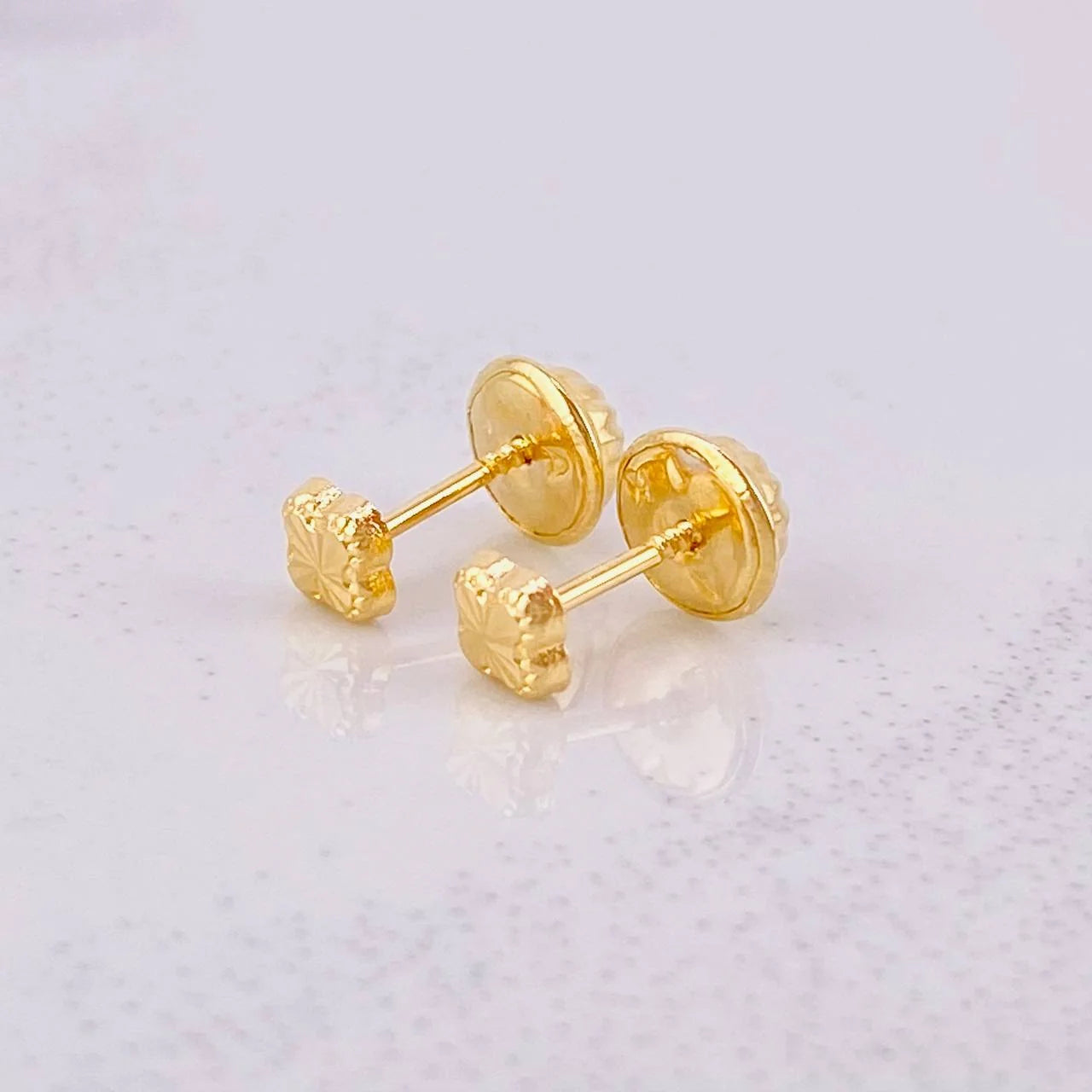 Clover Stud Earrings 0.4g / in / 3.5mm Yellow Gold 18K