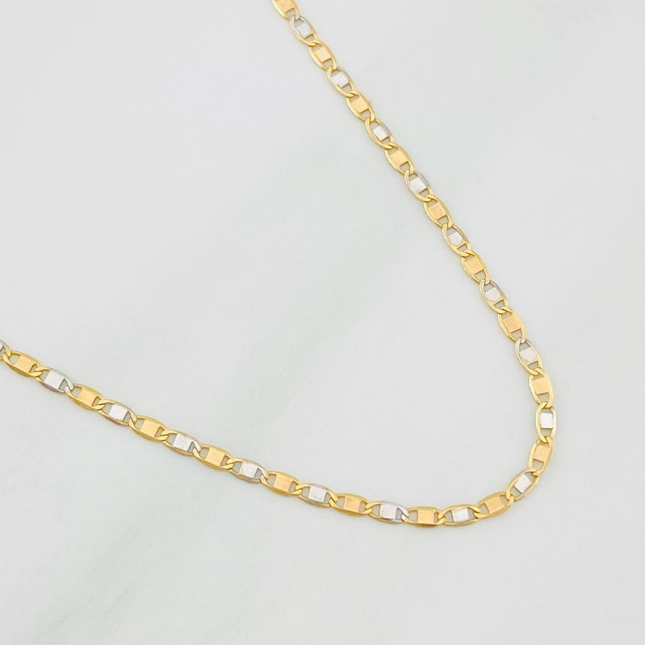 Flat Mariner Chain 2.3g / 24 in / 1.42mm Two-Tone Yellow White Gold 18K
