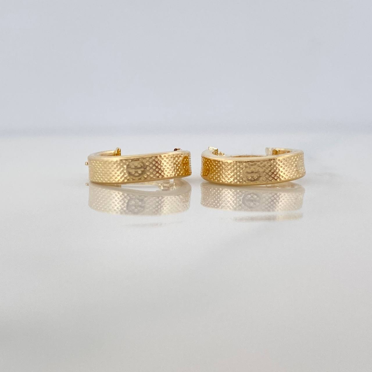 Hoop Earrings Tornillo 1.25 g / 1/2 in Yellow Gold 18K
