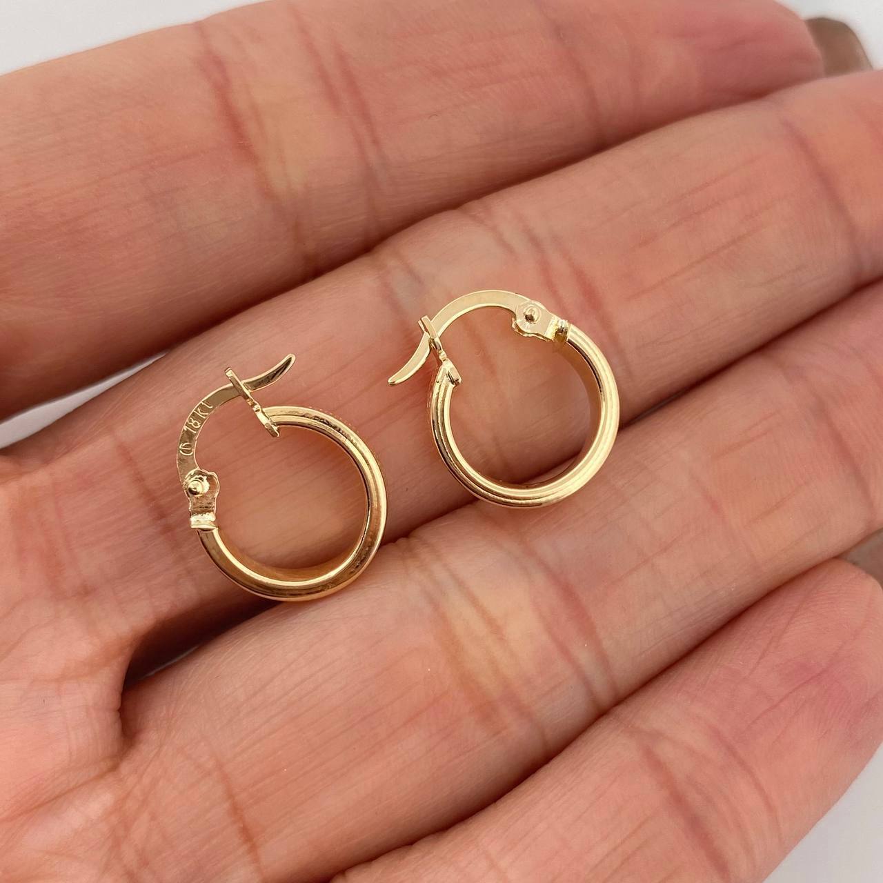 Hoop Earrings Tornillo 1.25 g / 1/2 in Yellow Gold 18K