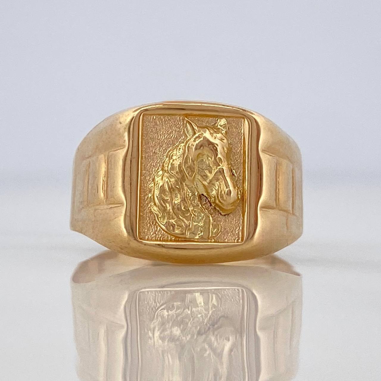 Horse Seal Ring 3.2 g / T8 3/4 Yellow Gold 18K