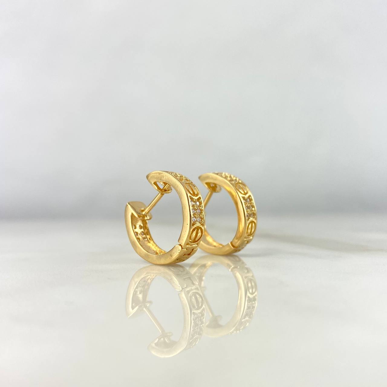 Hoop Earrings Screws 4.15g / 3/4 in 18K Yellow Gold