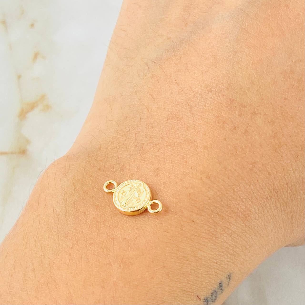 Charm Saint Benedict 0.4gr / 1/2 in / 18K Yellow Gold *