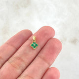 Pendant Four-Petal Flower Emeralds 18pts 0.65gr / 1.2cm / 18K Gold