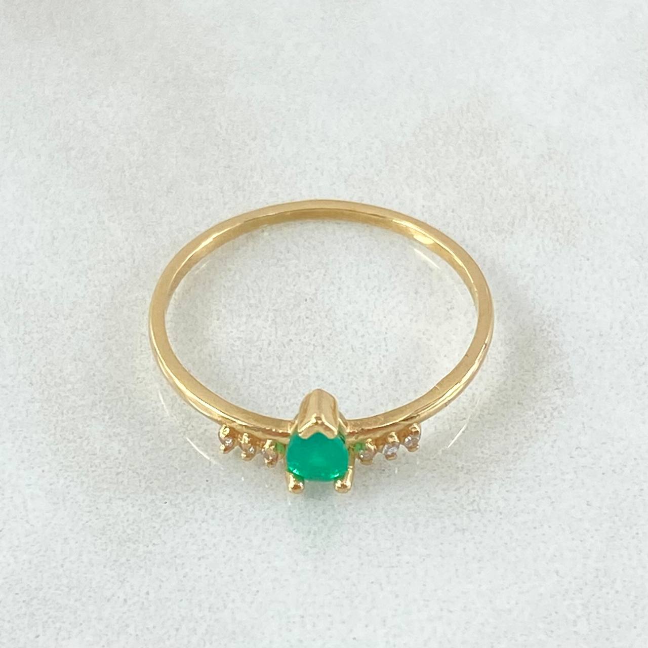 Emerald Raindrop Ring 18pts - Diamonds 6pts 1.5gr / Size 6 1/2 / 18K Gold