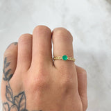 Cuban Solitaire Ring Emerald 26pts 1.5gr / Size 6 1/2 / 18K Gold