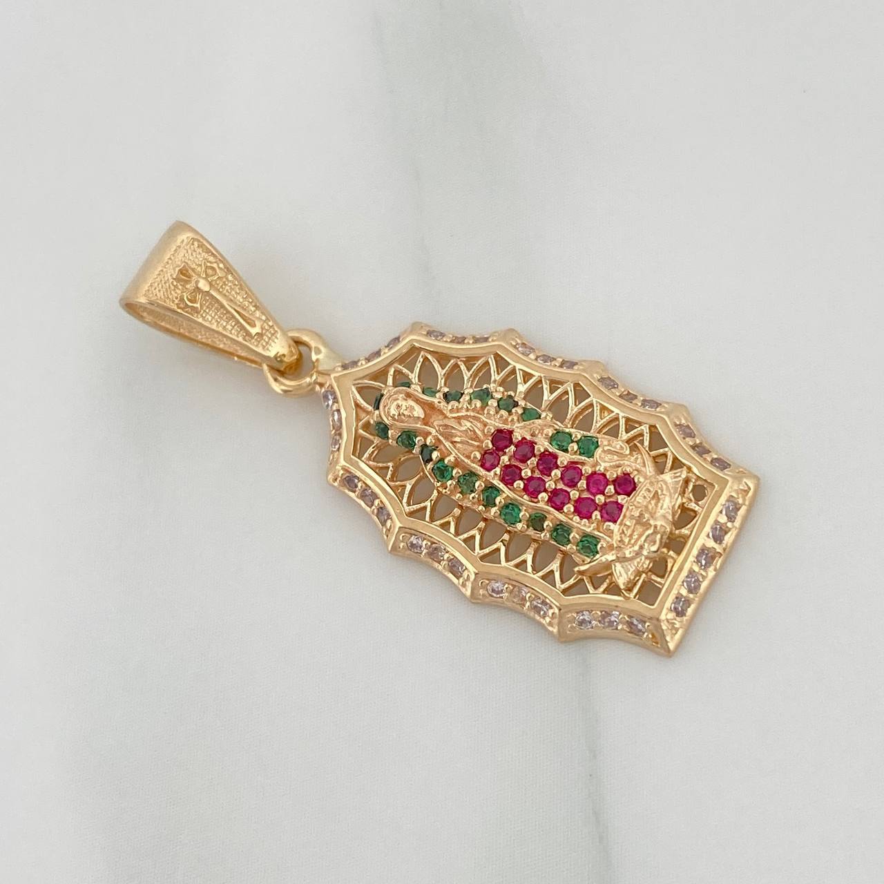Pendant Virgin of Guadalupe 3.1 g / 1 1/4 in 18K Yellow Gold