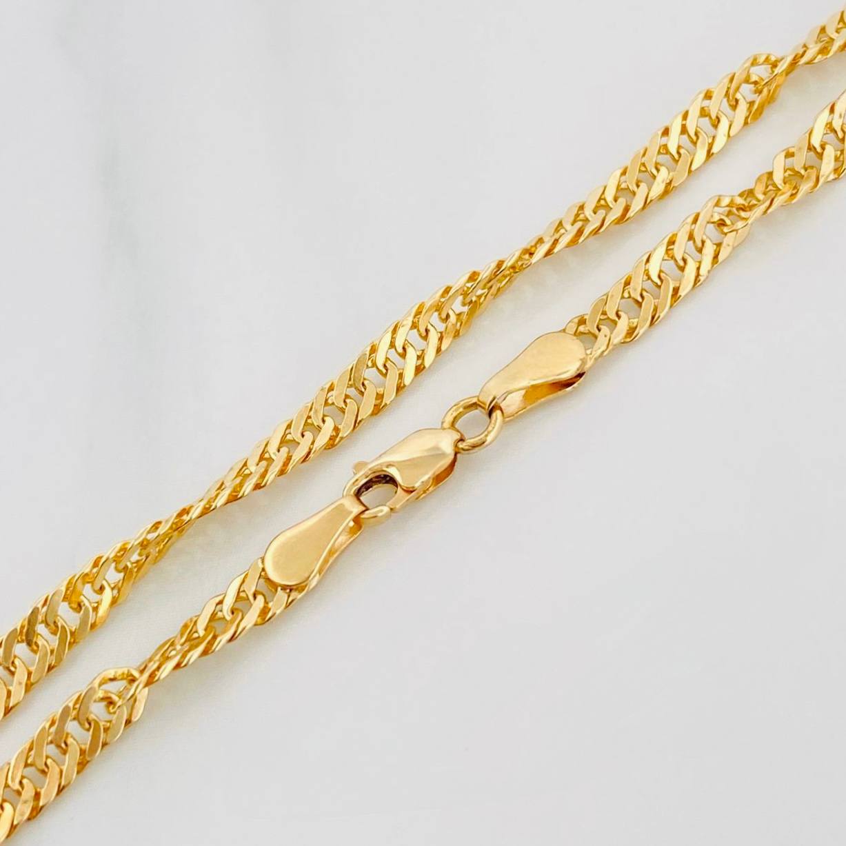 Pulso Singapur 3.3 g / 7 1/2 in / 2.85 mm Oro Amarillo 18K