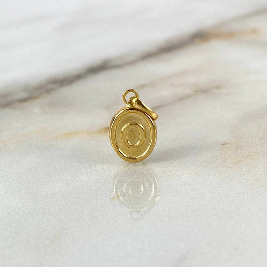 Pendant Letter O 0.45gr / 1.8cm / Stamped Yellow Gold