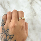 Rectangular Link Ring 2.65gr / Size 7 1/2 / White Zircons 18K Yellow Gold