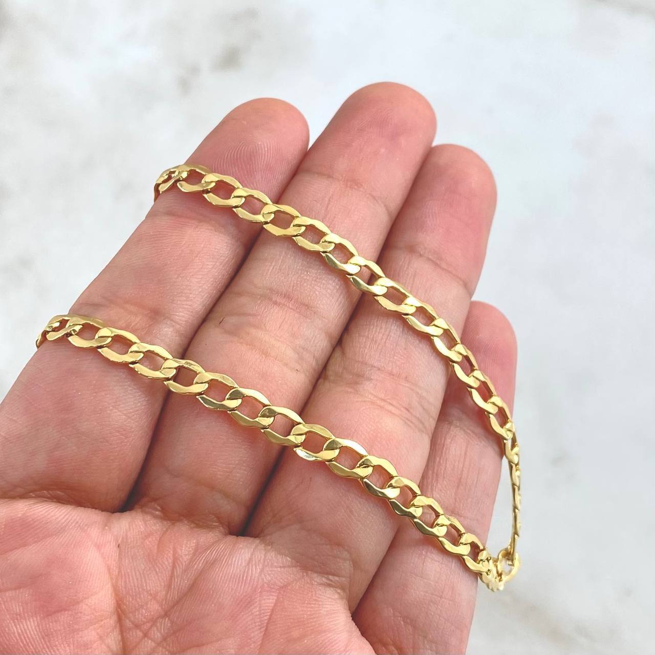 Cuban Links 8.35gr / 23.6in / +0 18K Gold ©