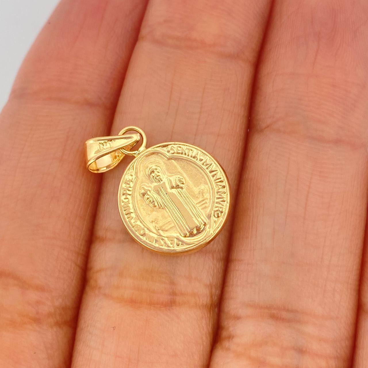 Dije San Benito 0.85gr / 3/4 in / Oro Amarillo 18K $