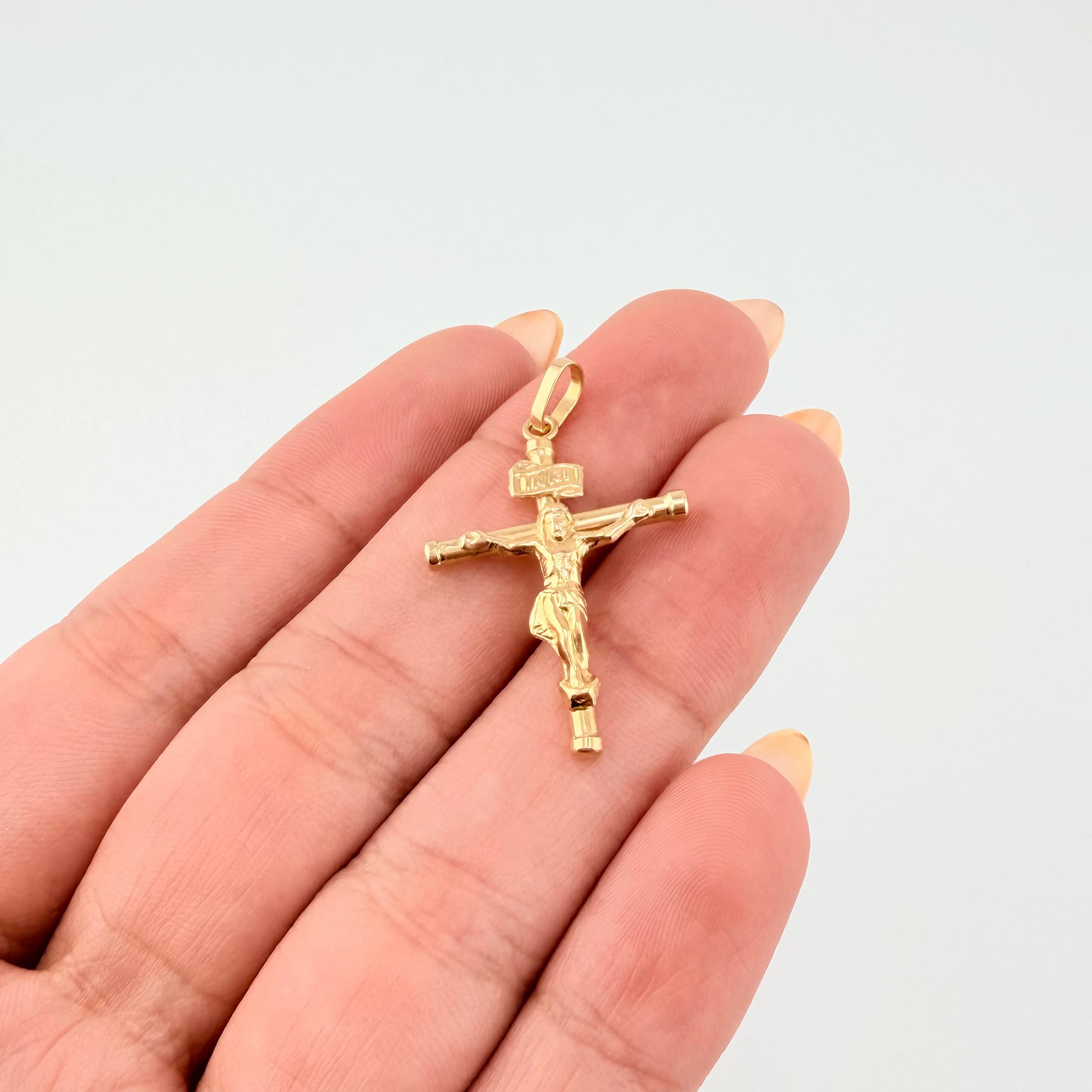 Dije Cristo Cruz 1.25gr / 1 1/4 in / Oro Amarillo 18K ©
