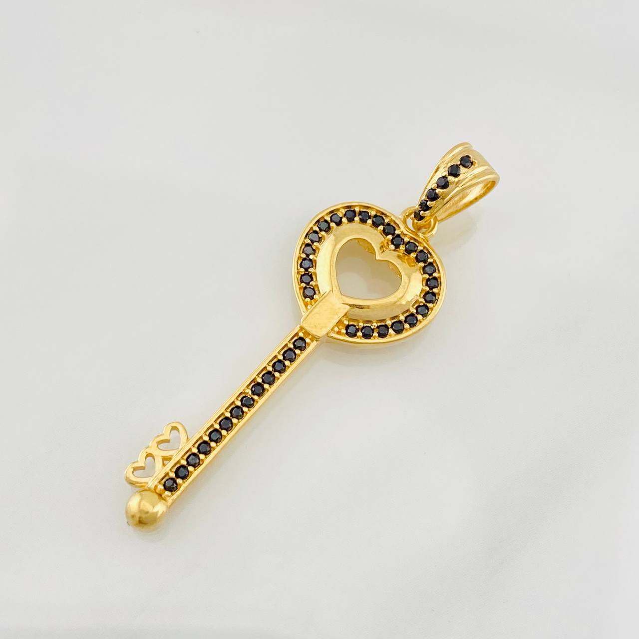 Key Pendant 2.4g / 1 1/2 in Yellow Gold 18K