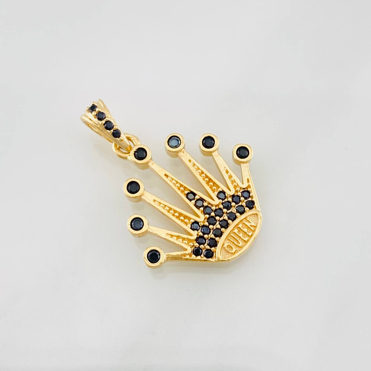 Dije Corona 2.25g / 3/4 in Oro Amarillo 18K