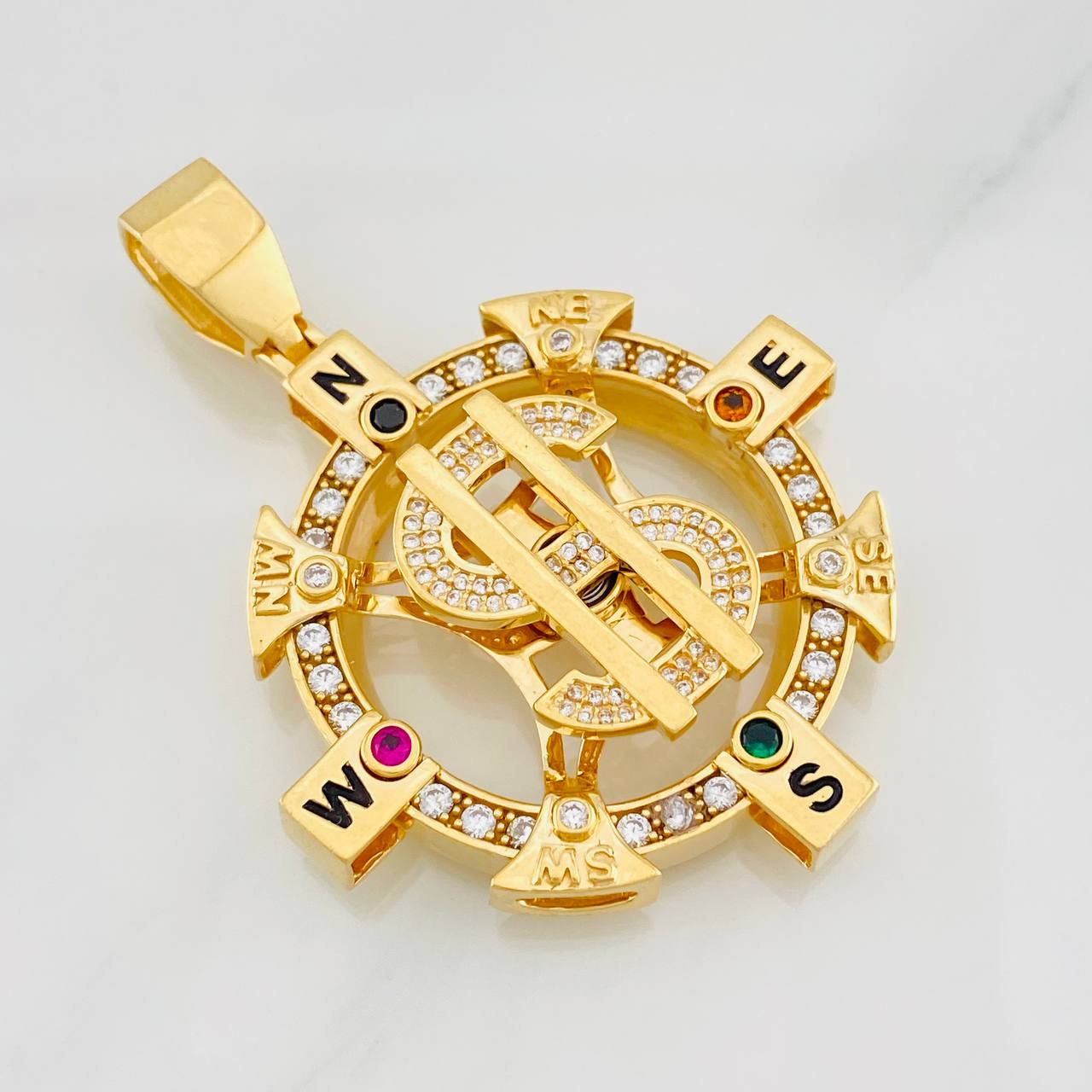 Dije Brujula 32.05g / 2 1/4 in Oro Amarillo 18K