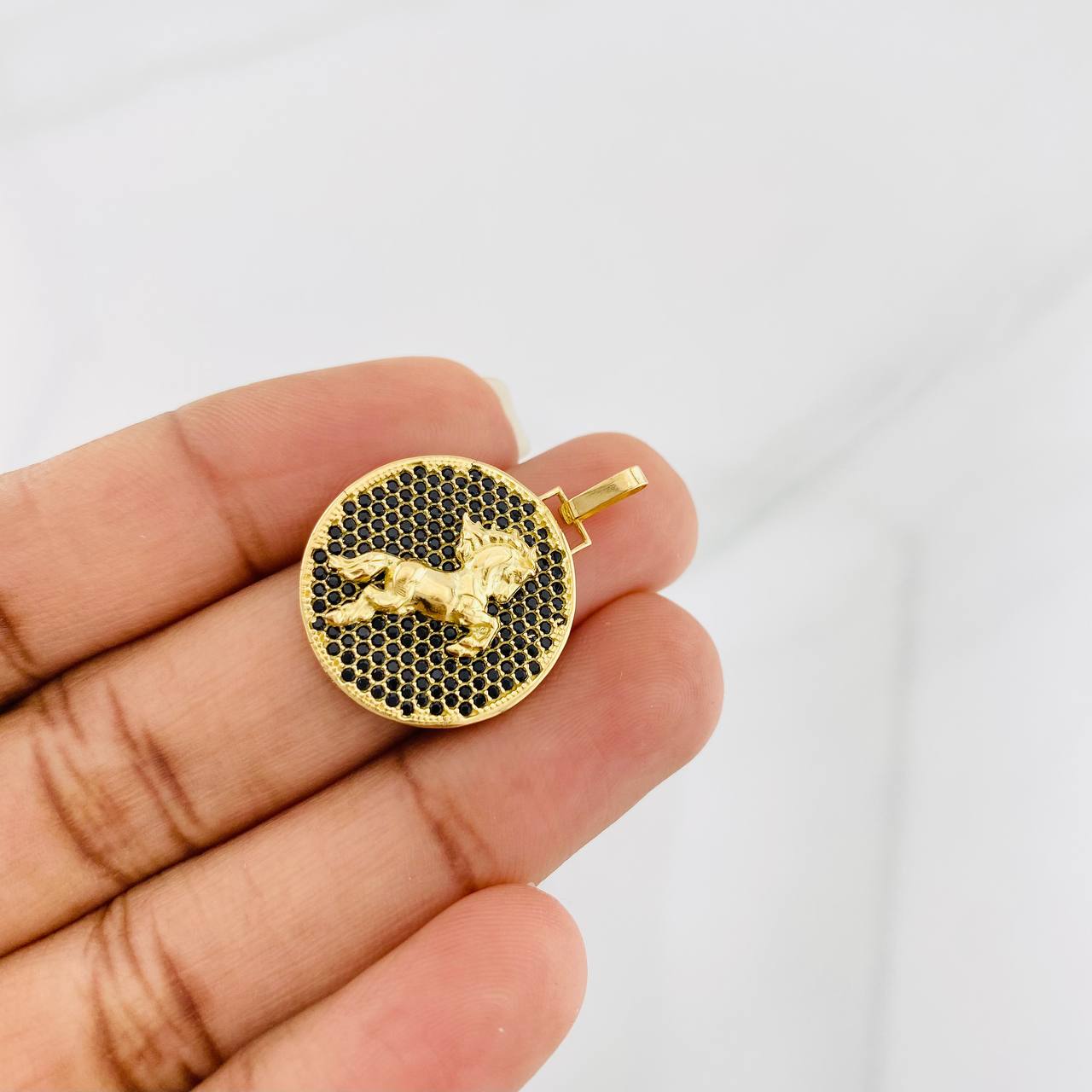 Dije Caballo 3.6g / 1 in Oro Amarillo 18K