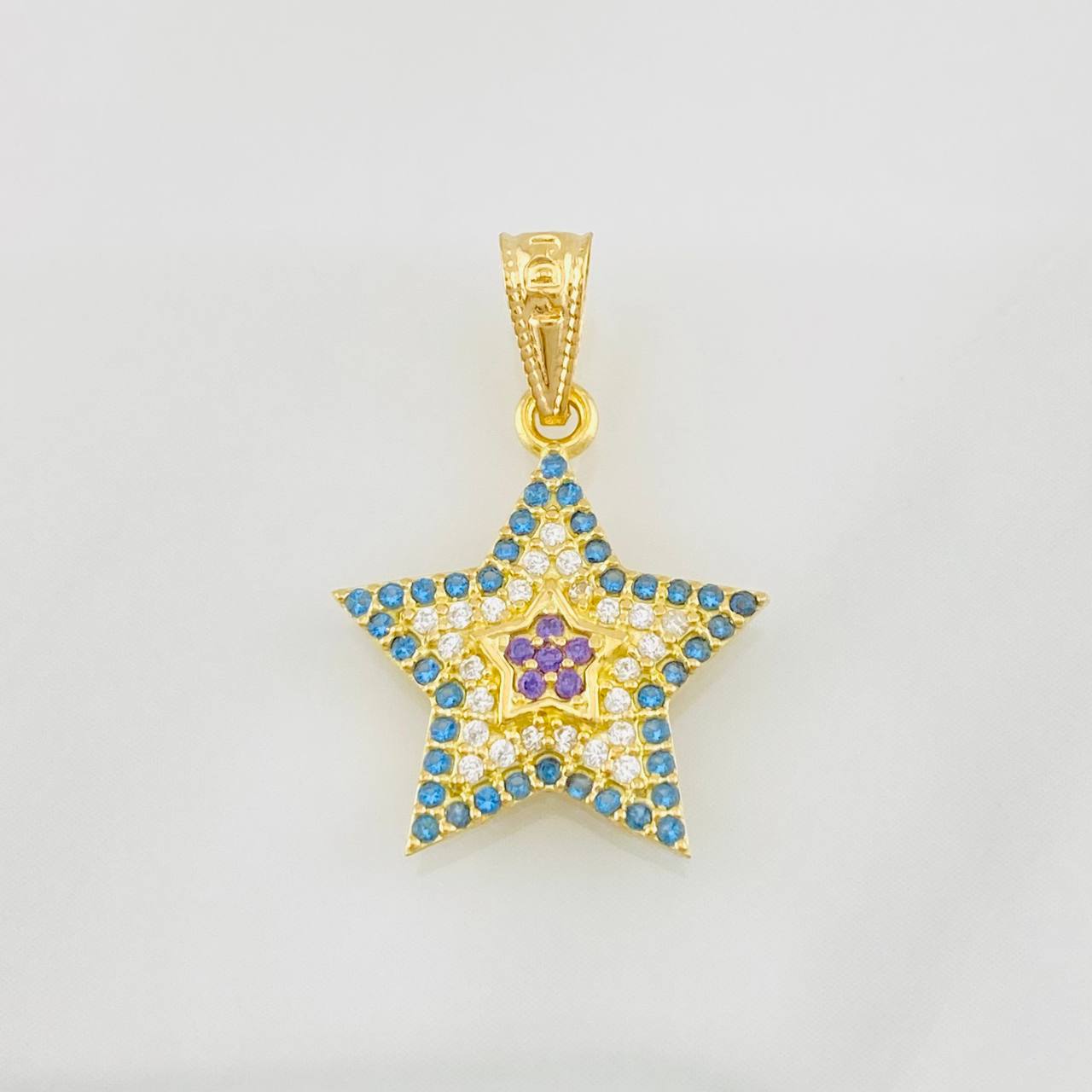 Dije Estrellas 1.25g / 3/4 in Oro Amarillo 18K