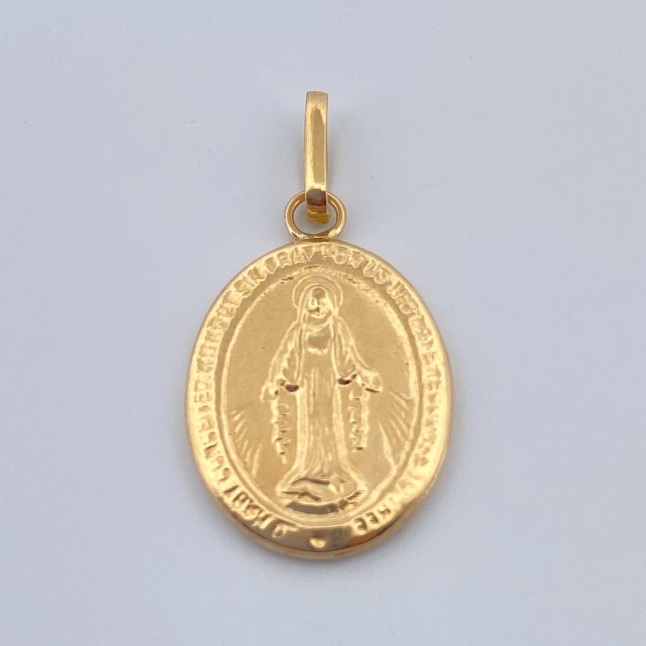 Pendant Maria Milagrosa 0.85gr / 3/4 in / 18K Gold $