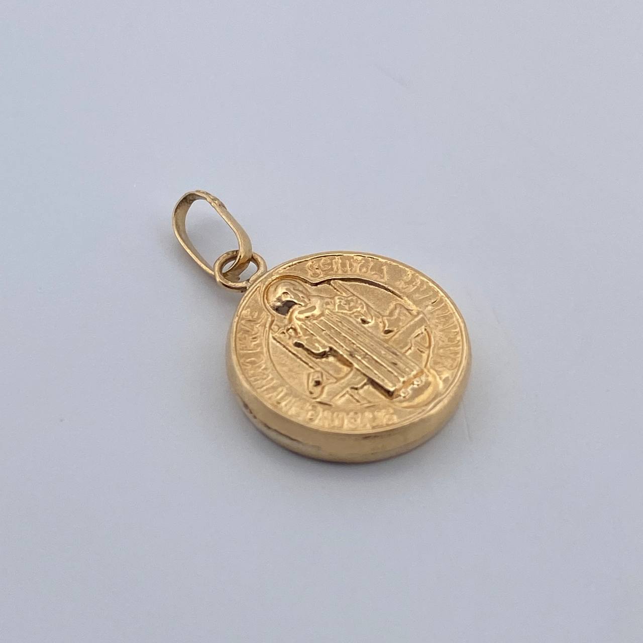 Dije San Benito 0.7gr / 3/4 in / Oro Amarillo 18K $